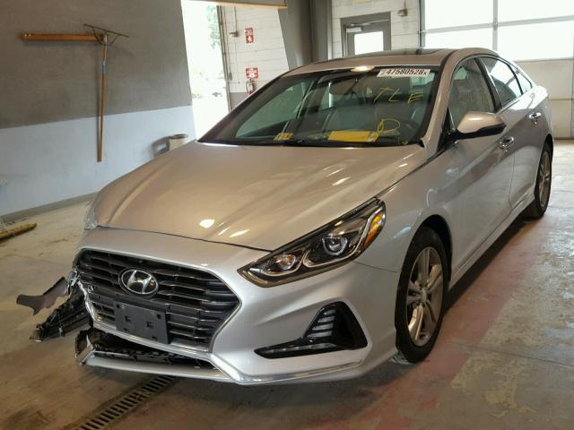 5NPE34AF5JH602453 - 2018 HYUNDAI SONATA SPO SILVER photo 2