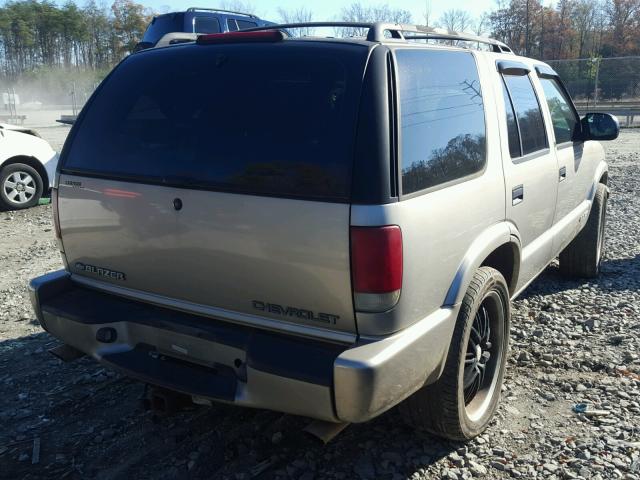 1GNDT13W7YK284149 - 2000 CHEVROLET BLAZER TAN photo 4