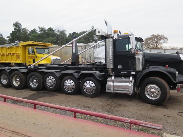 1FVXAMCG45DV26048 - 2005 FREIGHTLINER CONVENTION BLACK photo 10