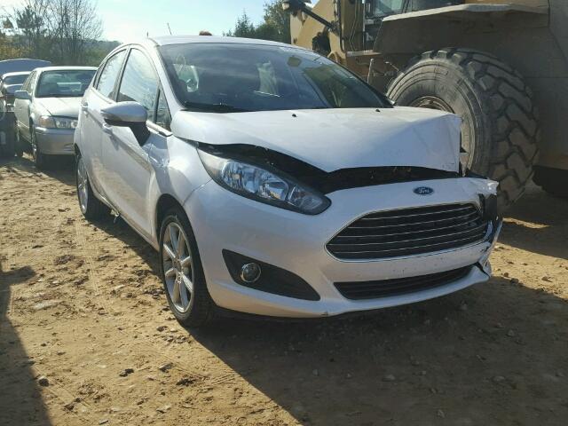 3FADP4EJ5GM110917 - 2016 FORD FIESTA SE WHITE photo 1