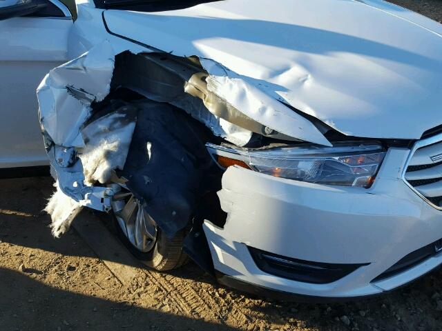 1FAHP2F82EG135332 - 2014 FORD TAURUS LIM WHITE photo 9