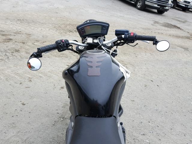 JKAEXEC14BDA64828 - 2011 KAWASAKI EX650 C 黑色 照片 5