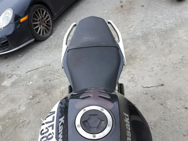 JKAEXEC14BDA64828 - 2011 KAWASAKI EX650 C 黑色 照片 6