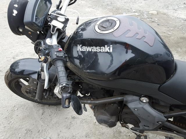 JKAEXEC14BDA64828 - 2011 KAWASAKI EX650 C 黑色 照片 9