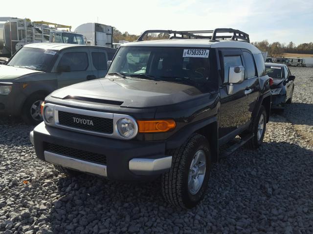 JTEBU11F670003447 - 2007 TOYOTA FJ CRUISER BLACK photo 2