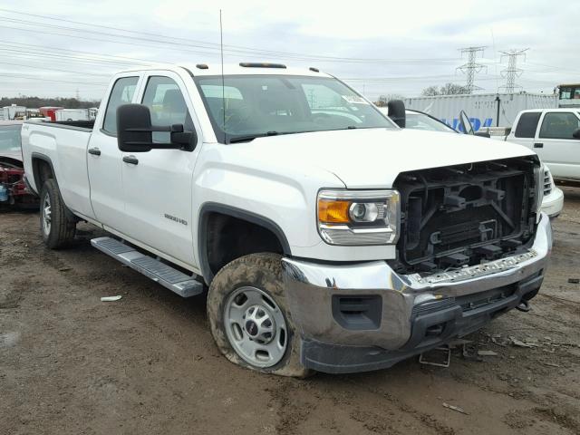 1GT22XEG8FZ102779 - 2015 GMC SIERRA K25 WHITE photo 1