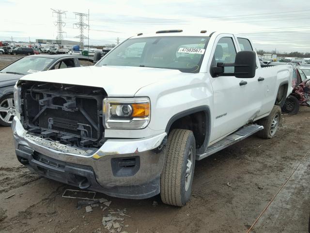 1GT22XEG8FZ102779 - 2015 GMC SIERRA K25 WHITE photo 2