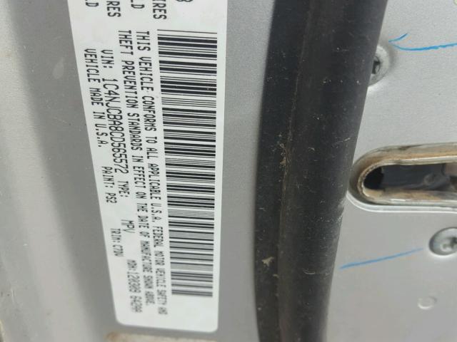 1C4NJCBA8CD565572 - 2012 JEEP COMPASS SP SILVER photo 10