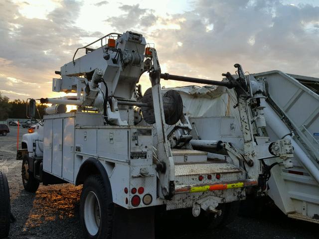 1GBM7H1JXVJ108036 - 1997 CHEVROLET C-SERIES C Белый фото 3