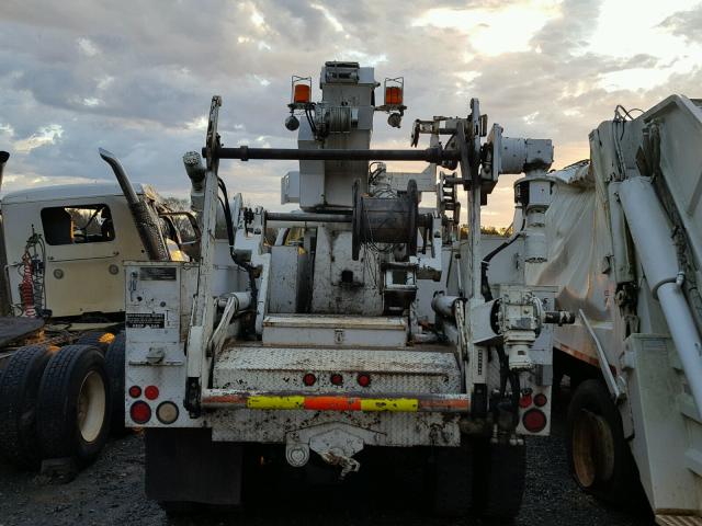 1GBM7H1JXVJ108036 - 1997 CHEVROLET C-SERIES C Белый фото 6