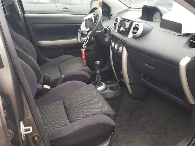 JTKKT624650092458 - 2005 TOYOTA SCION XA GRAY photo 5