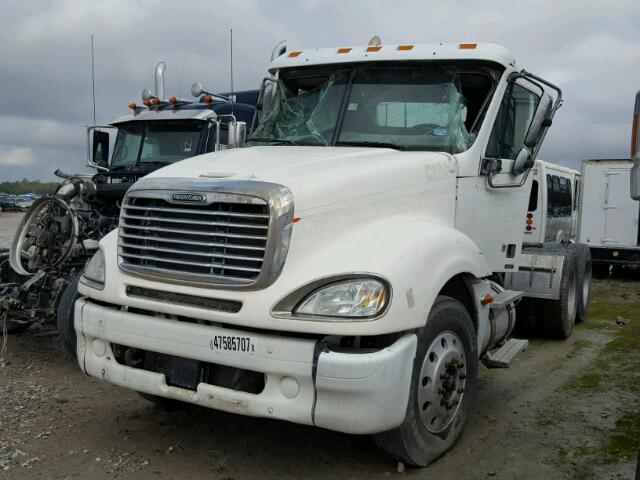 1FUJA6CK36LW30628 - 2006 FREIGHTLINER CONVENTION WHITE photo 2