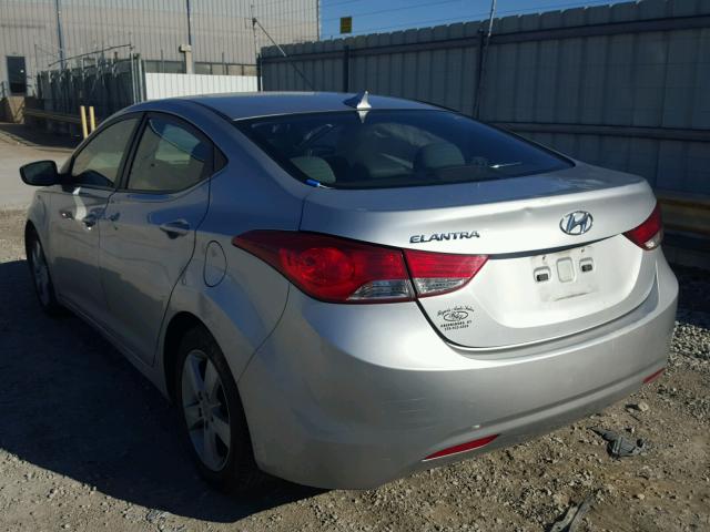 5NPDH4AE1DH366330 - 2013 HYUNDAI ELANTRA GL SILVER photo 3