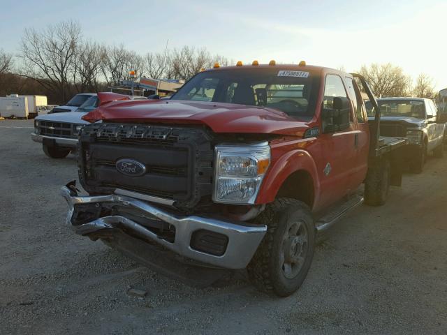 1FD7X3FT7GEC33346 - 2016 FORD F350 SUPER RED photo 2