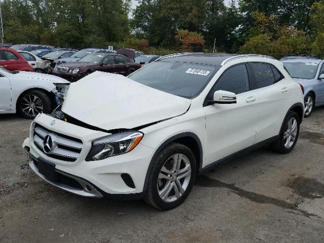 WDCTG4GBXFJ052983 - 2015 MERCEDES-BENZ GLA 250 4M WHITE photo 2