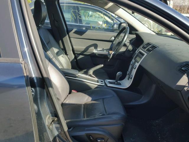 YV1390MS9A2510135 - 2010 VOLVO S40 2.4I GRAY photo 5