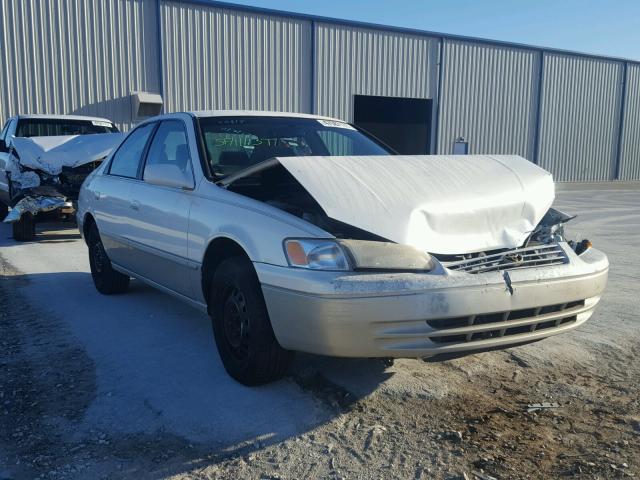 JT2BG28K5X0327891 - 1999 TOYOTA CAMRY LE WHITE photo 1