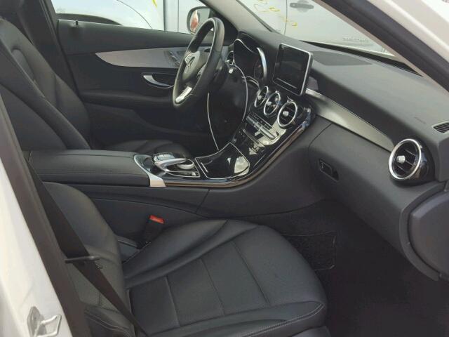 55SWF4JB2GU109912 - 2016 MERCEDES-BENZ C 300 WHITE photo 5