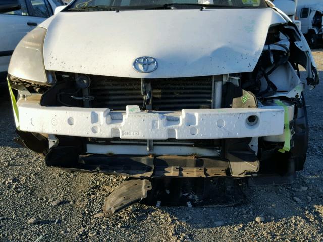 JTDKB22U463133687 - 2006 TOYOTA PRIUS WHITE photo 9