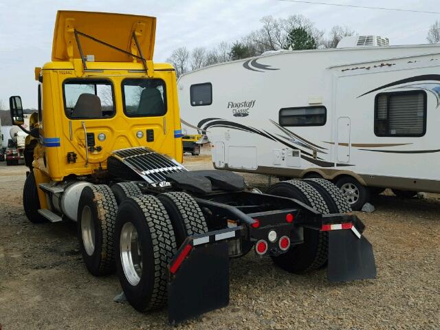 3AKJGEDV9FSGC9794 - 2015 FREIGHTLINER CASCADIA 1 YELLOW photo 3