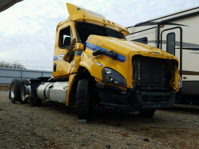 3AKJGEDV9FSGC9794 - 2015 FREIGHTLINER CASCADIA 1 YELLOW photo 9