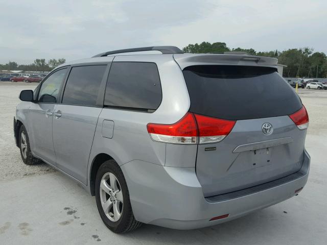 5TDKK3DC8BS098560 - 2011 TOYOTA SIENNA LE TURQUOISE photo 3