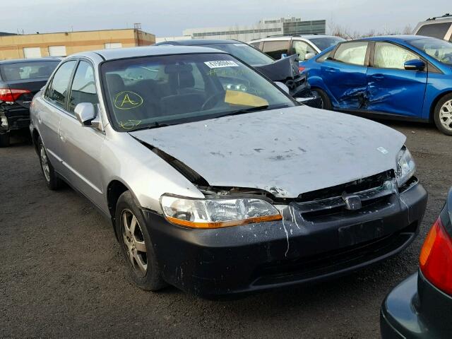 1HGCG5678YA807562 - 2000 HONDA ACCORD SE SILVER photo 1