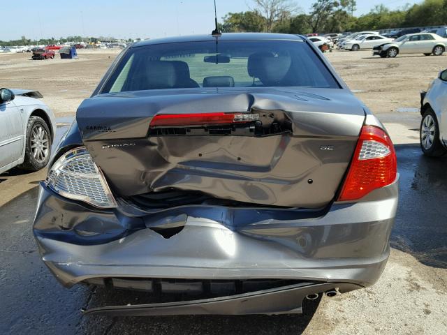 3FAHP0HAXBR274648 - 2011 FORD FUSION SE GRAY photo 9