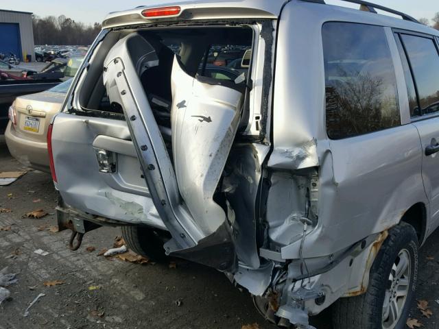 2HKYF18594H502442 - 2004 HONDA PILOT EXL SILVER photo 9