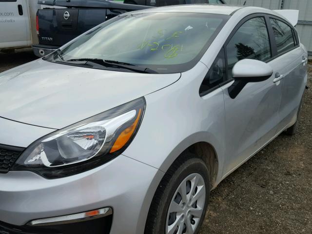 KNADM4A3XH6039044 - 2017 KIA RIO LX SILVER photo 2