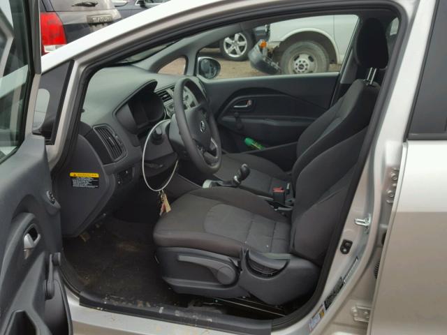 KNADM4A3XH6039044 - 2017 KIA RIO LX SILVER photo 5