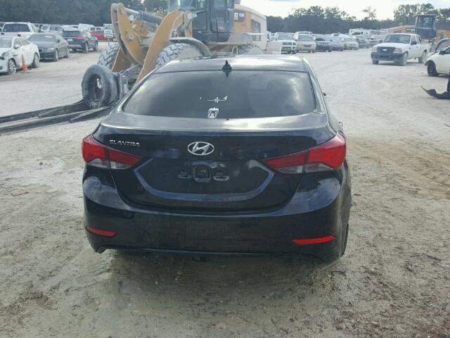 5NPDH4AE1GH781393 - 2016 HYUNDAI ELANTRA SE BLACK photo 9