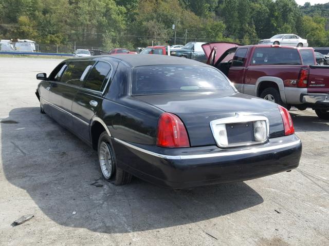 1L1FM81W0YY857316 - 2000 LINCOLN TOWN CAR E BLACK photo 3