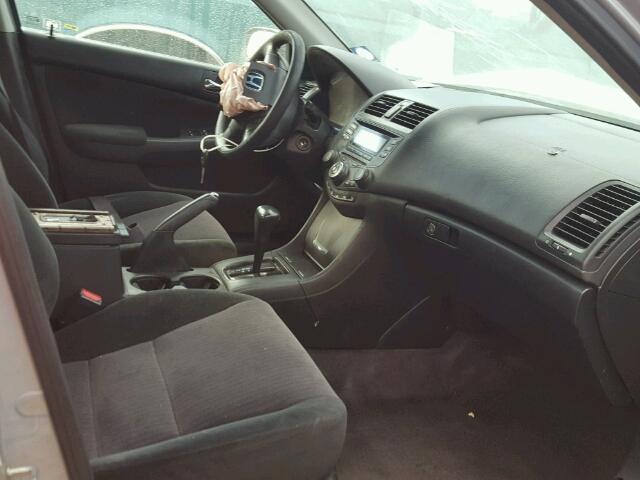 1HGCM56405A104516 - 2005 HONDA ACCORD LX GRAY photo 5