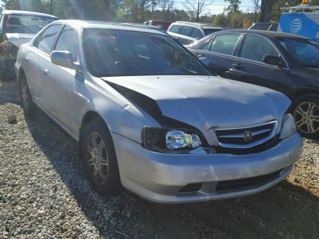 19UUA5660YA005469 - 2000 ACURA 3.2TL SILVER photo 1