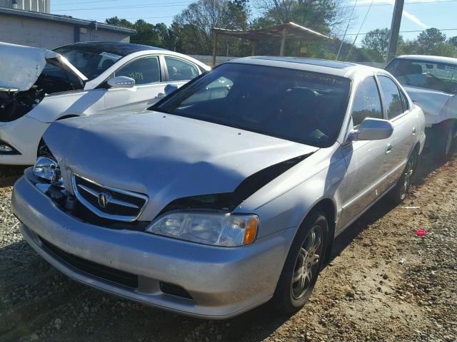 19UUA5660YA005469 - 2000 ACURA 3.2TL SILVER photo 2