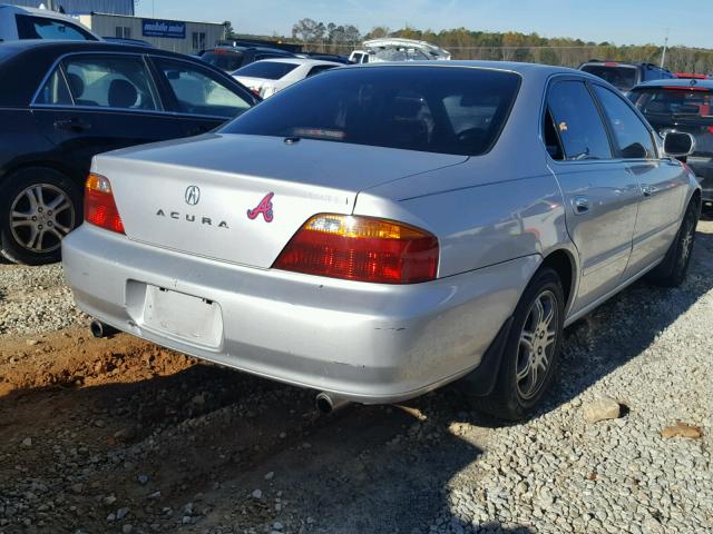 19UUA5660YA005469 - 2000 ACURA 3.2TL SILVER photo 4