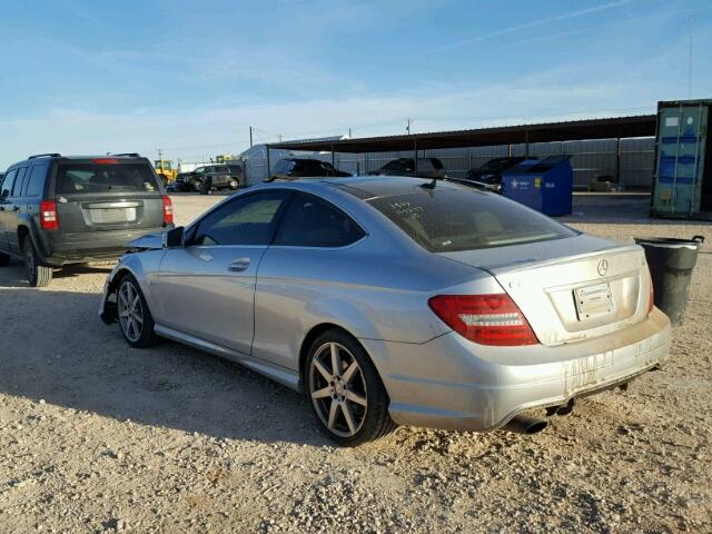 WDDGJ4HB0CF850341 - 2012 MERCEDES-BENZ C 250 SILVER photo 3