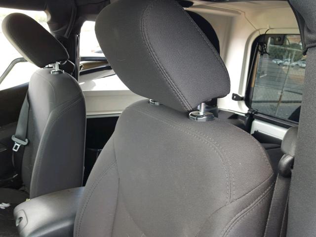 1C4AJWAG2EL206605 - 2014 JEEP WRANGLER S 白色 照片 6