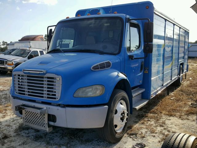 1FVACXCS73HK86005 - 2003 FREIGHTLINER M2 106 MED WHITE photo 2