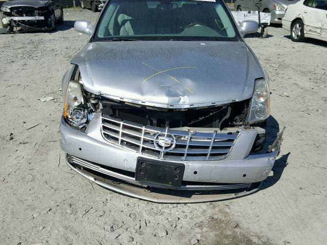 1G6KD5EY4AU129798 - 2010 CADILLAC DTS LUXURY SILVER photo 9