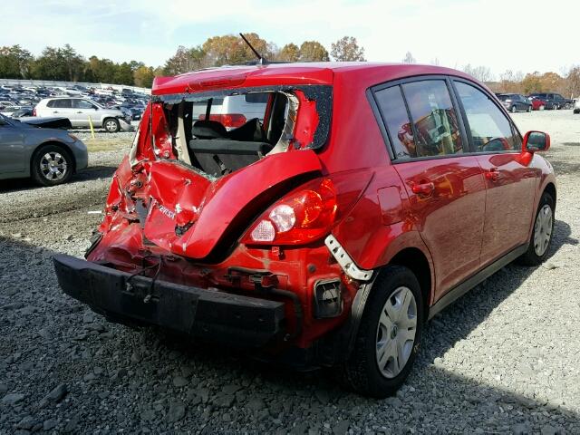 3N1BC1CP7AL377298 - 2010 NISSAN VERSA S RED photo 4