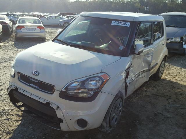 KNDJT2A54D7509040 - 2013 KIA SOUL CREAM photo 2