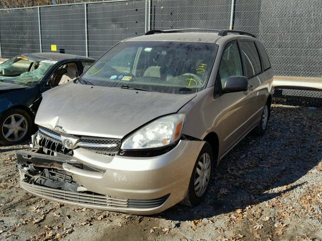 5TDZA23C44S200582 - 2004 TOYOTA SIENNA CE GOLD photo 2