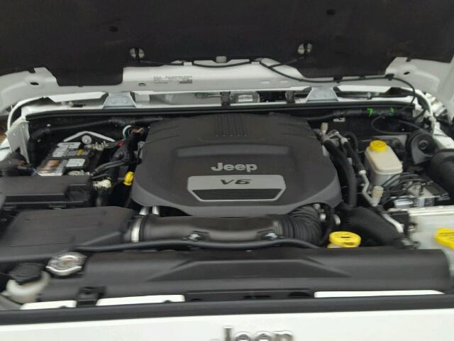 1C4AJWBG5GL175464 - 2016 JEEP WRANGLER S WHITE photo 7