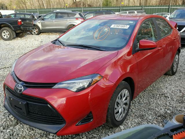 2T1BURHE9HC956841 - 2017 TOYOTA COROLLA L RED photo 2