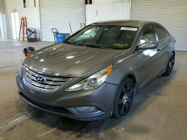 5NPEC4ABXCH474405 - 2012 HYUNDAI SONATA SE GRAY photo 2