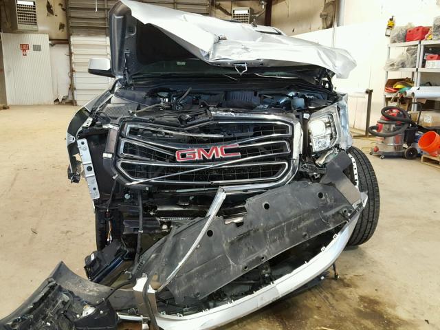 1GKS2BKC5FR306707 - 2015 GMC YUKON SLT SILVER photo 9