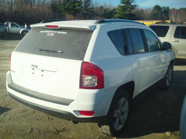 1J4NF1FB1BD154967 - 2011 JEEP COMPASS SP WHITE photo 4