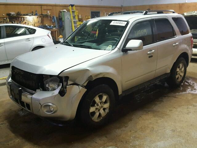 1FMCU9EG1AKA68613 - 2010 FORD ESCAPE LIM SILVER photo 2